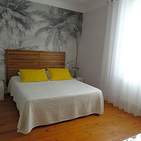 Oda ve Kahvaltı A La Vill'adour 3*