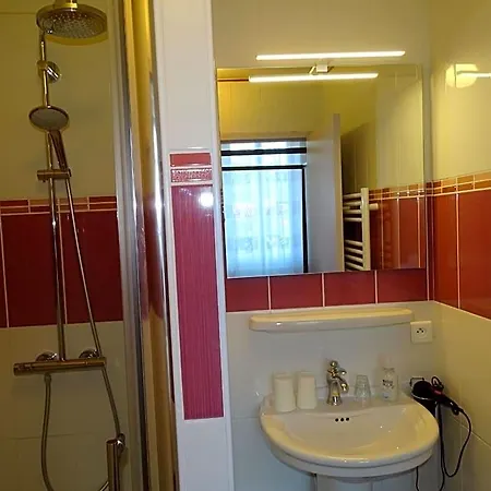 A La Vill'adour Oda ve Kahvaltı 3*