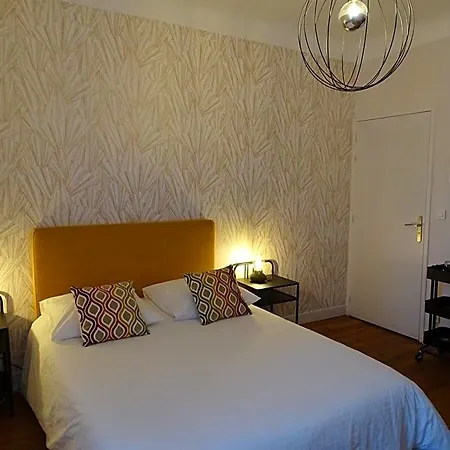 Oda ve Kahvaltı A La Vill'adour 3*