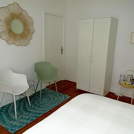 Oda ve Kahvaltı A La Vill'adour